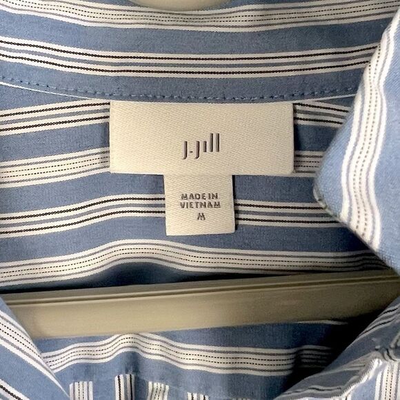 J JILL WOMENS BLOUSE BLUE STRIPED SIZE M SHORTER SLEEVES - Picture 3 of 10